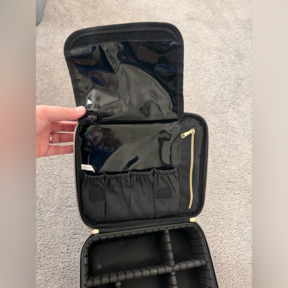 Make Up Case - image 2